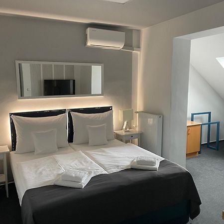 Hotel Maroli Mikulov Esterno foto