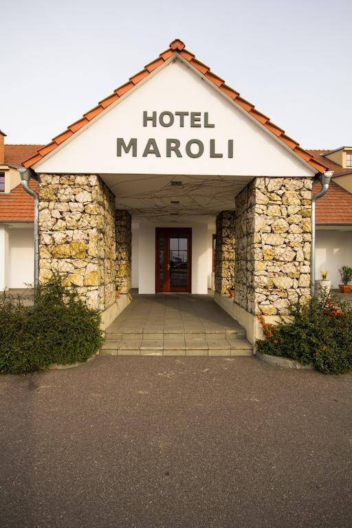 Hotel Maroli Mikulov Esterno foto